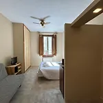Mayer Apartment *